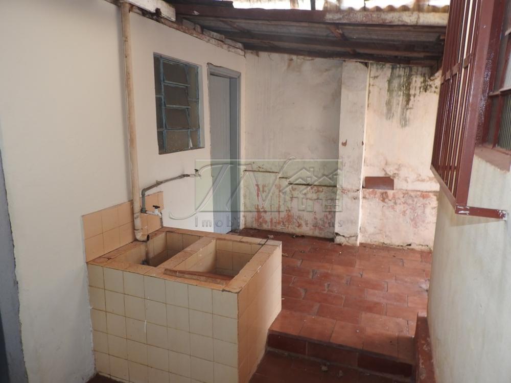Alugar Residenciais / Casas em Santa Cruz do Rio Pardo R$ 1.500,00 - Foto 14