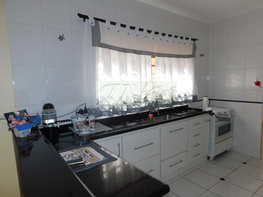 Comprar Residenciais / Casas em Santa Cruz do Rio Pardo R$ 650.000,00 - Foto 9