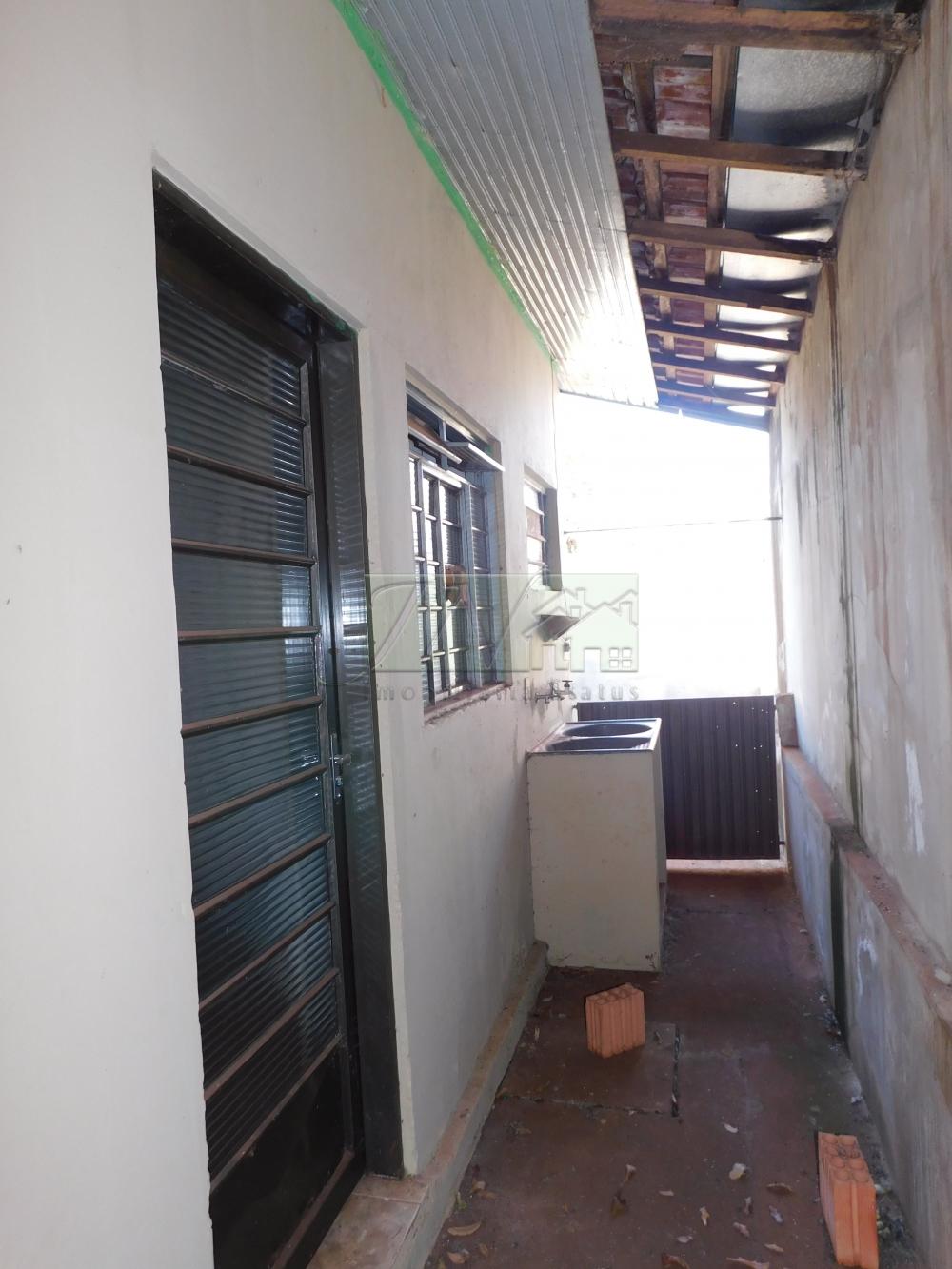 Alugar Residenciais / Casas em Santa Cruz do Rio Pardo R$ 850,00 - Foto 12