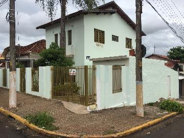 Alugar Residenciais / Casas em Santa Cruz do Rio Pardo R$ 1.500,00 - Foto 2