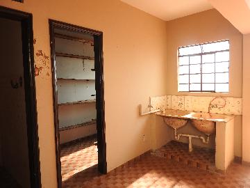 Alugar Residenciais / Casas em Santa Cruz do Rio Pardo R$ 1.000,00 - Foto 19