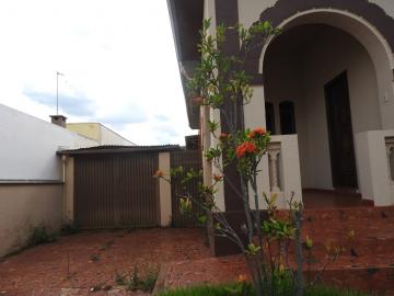 Alugar Residenciais / Casas em Santa Cruz do Rio Pardo R$ 1.500,00 - Foto 4