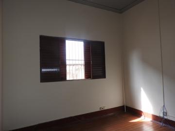 Alugar Residenciais / Casas em Santa Cruz do Rio Pardo R$ 1.500,00 - Foto 8
