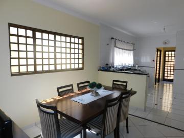 Comprar Residenciais / Casas em Santa Cruz do Rio Pardo R$ 650.000,00 - Foto 8