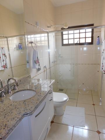 Comprar Residenciais / Casas em Santa Cruz do Rio Pardo R$ 650.000,00 - Foto 14