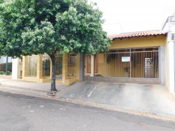 Comprar Residenciais / Casas em Santa Cruz do Rio Pardo R$ 650.000,00 - Foto 2