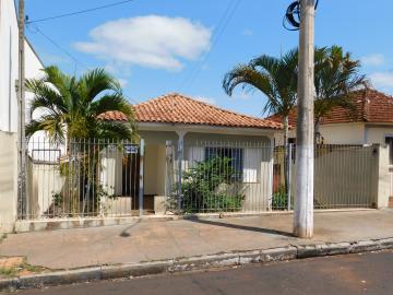 Comprar Residenciais / Casas em Santa Cruz do Rio Pardo R$ 330.000,00 - Foto 3