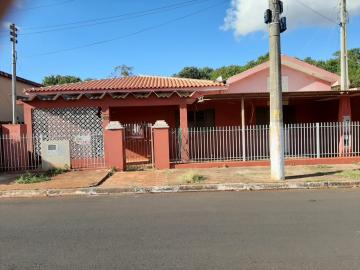 Residenciais / Casas em Santa Cruz do Rio Pardo Alugar por R$1.500,00