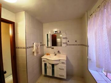 Alugar Residenciais / Casas em Santa Cruz do Rio Pardo R$ 2.200,00 - Foto 16