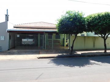 Comprar Residenciais / Casas em Santa Cruz do Rio Pardo R$ 375.000,00 - Foto 2