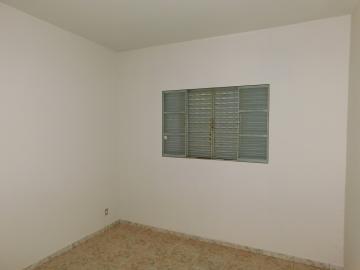 Alugar Residenciais / Casas em Santa Cruz do Rio Pardo R$ 850,00 - Foto 9