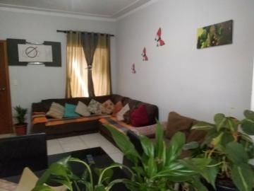Comprar Residenciais / Casas em Santa Cruz do Rio Pardo R$ 450.000,00 - Foto 3