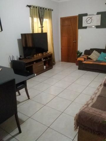 Comprar Residenciais / Casas em Santa Cruz do Rio Pardo R$ 450.000,00 - Foto 5