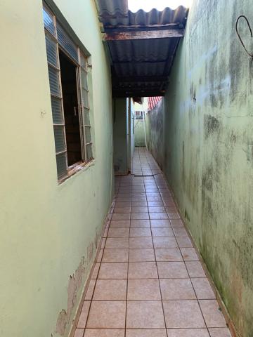Comprar Residenciais / Casas em Santa Cruz do Rio Pardo R$ 220.000,00 - Foto 7
