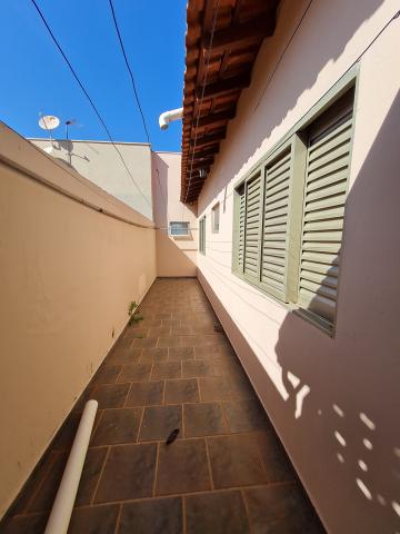 Alugar Residenciais / Casas em Santa Cruz do Rio Pardo R$ 2.700,00 - Foto 20