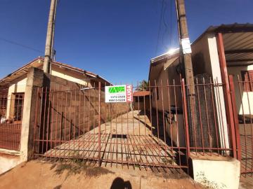 Residenciais / Casas em Santa Cruz do Rio Pardo Alugar por R$750,00