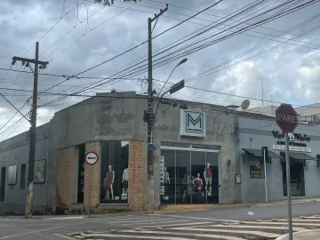 Alugar Comerciais / Galpão em Santa Cruz do Rio Pardo. apenas R$ 2.200.000,00