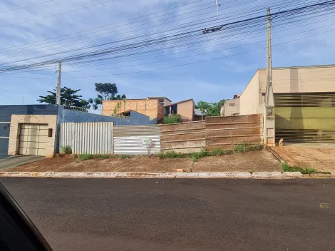 Terrenos / Lote em Santa Cruz do Rio Pardo , Comprar por R$140.000,00