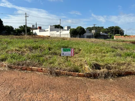 Terrenos / Lote em Santa Cruz do Rio Pardo , Comprar por R$180.000,00