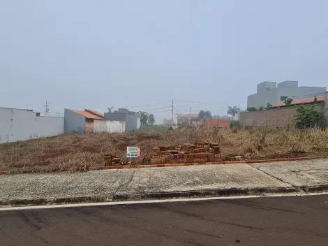 Terrenos / Lote em Santa Cruz do Rio Pardo , Comprar por R$110.000,00