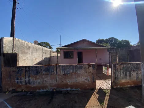 Residenciais / Casas em Santa Cruz do Rio Pardo Alugar por R$800,00