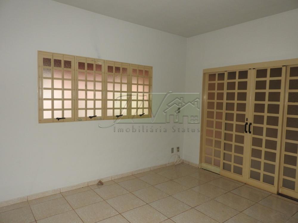 Alugar Residenciais / Casas em Santa Cruz do Rio Pardo R$ 1.300,00 - Foto 4
