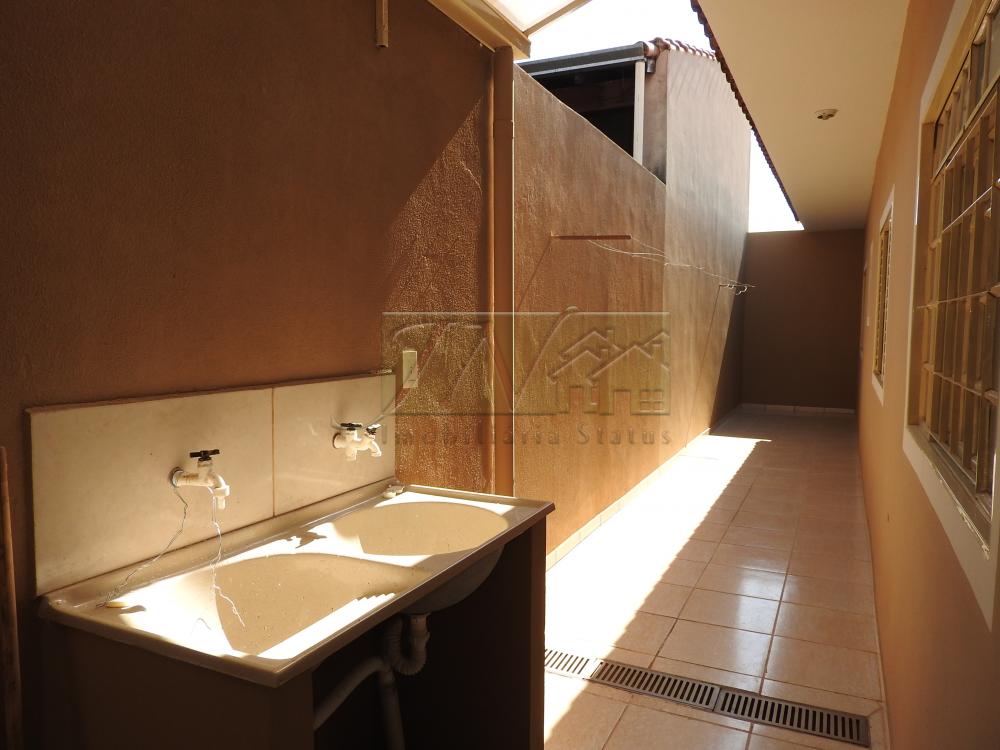 Alugar Residenciais / Casas em Santa Cruz do Rio Pardo R$ 1.300,00 - Foto 13