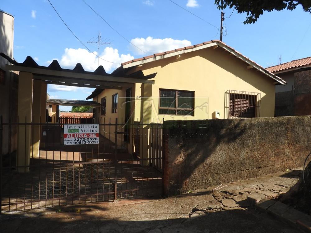 Alugar Residenciais / Casas em Santa Cruz do Rio Pardo R$ 700,00 - Foto 1