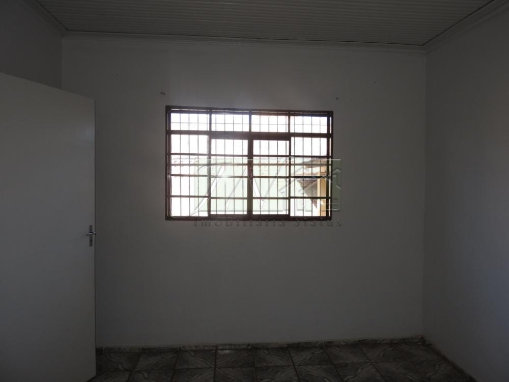 Alugar Residenciais / Casas em Santa Cruz do Rio Pardo R$ 700,00 - Foto 9