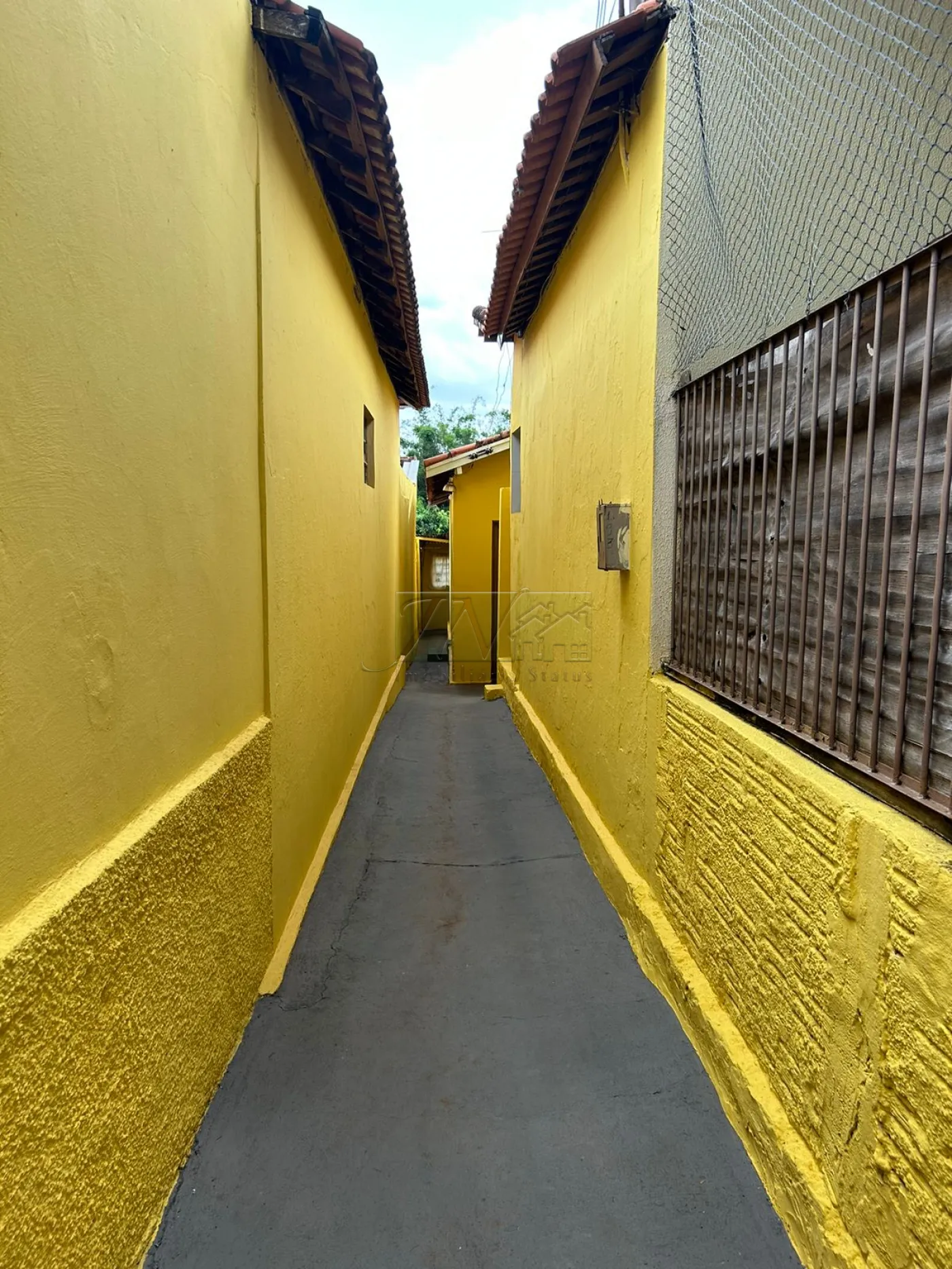 Alugar Residenciais / Casas em Santa Cruz do Rio Pardo R$ 850,00 - Foto 2