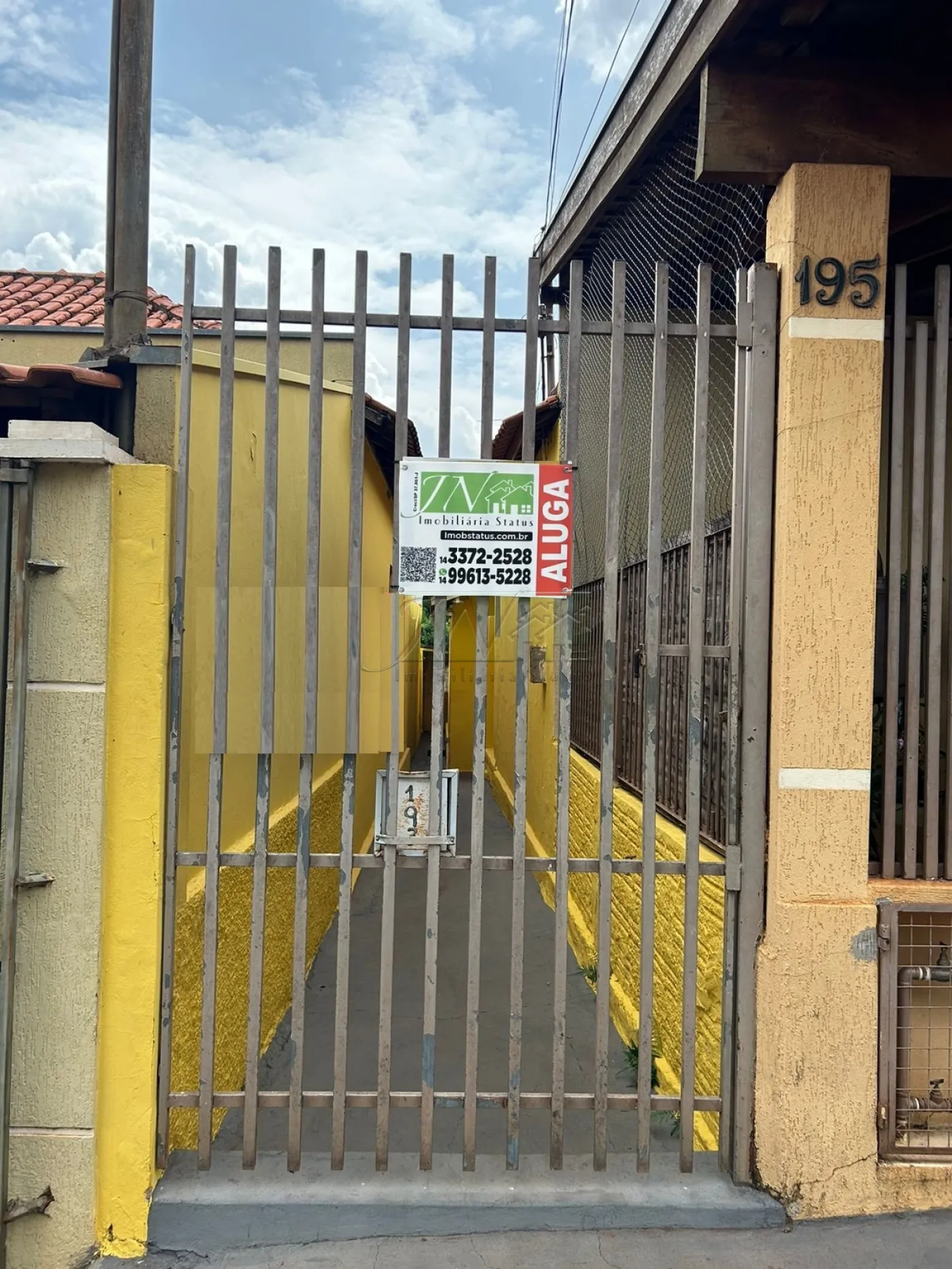 Alugar Residenciais / Casas em Santa Cruz do Rio Pardo R$ 850,00 - Foto 1
