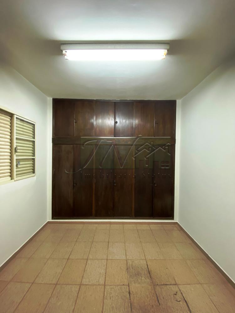 Alugar Residenciais / Casas em Santa Cruz do Rio Pardo R$ 2.300,00 - Foto 22