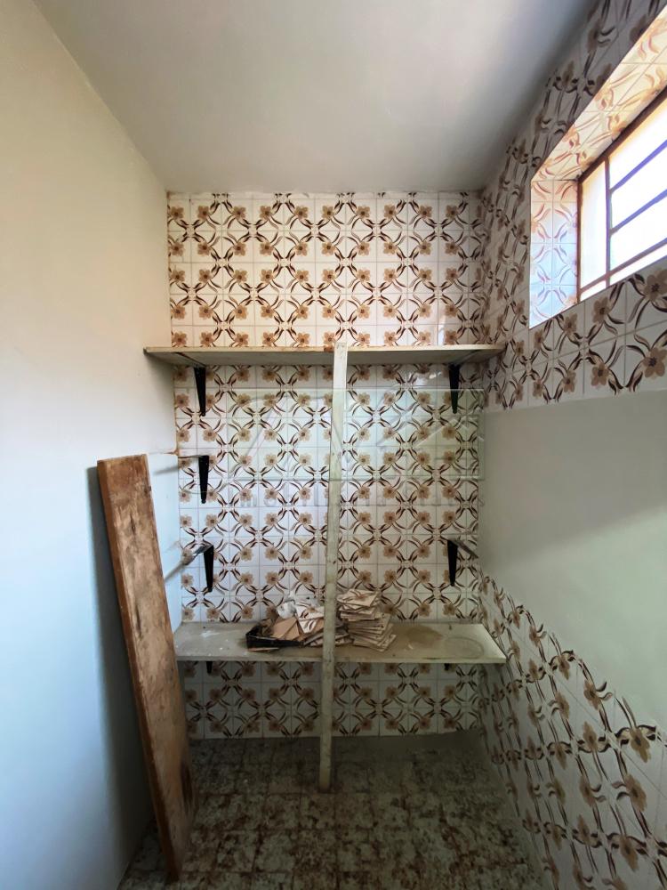 Alugar Residenciais / Casas em Santa Cruz do Rio Pardo R$ 2.300,00 - Foto 38