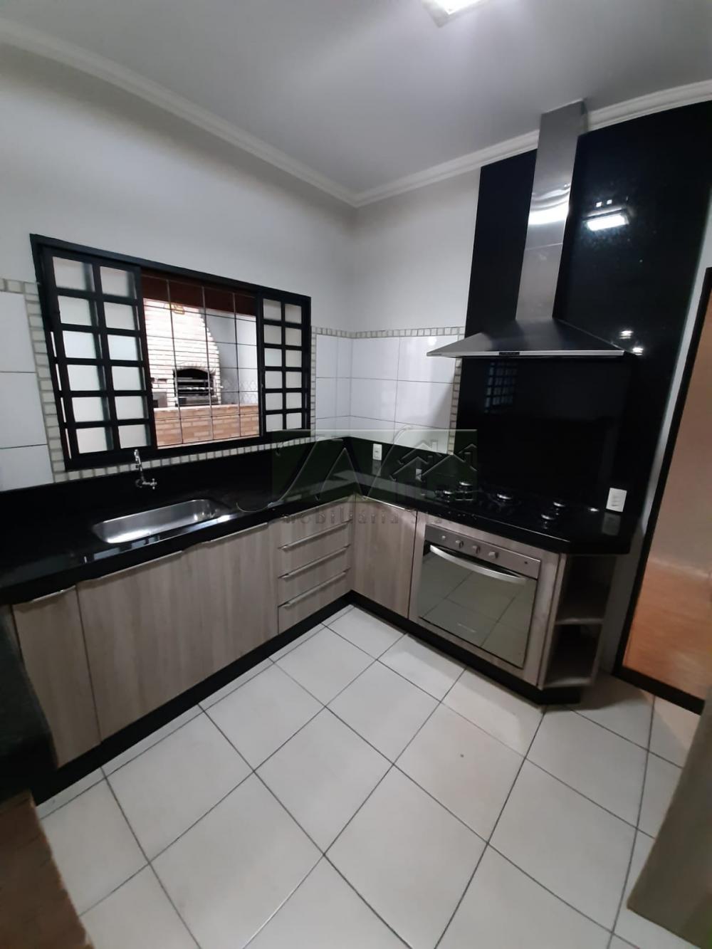 Alugar Residenciais / Casas em Santa Cruz do Rio Pardo R$ 1.700,00 - Foto 9