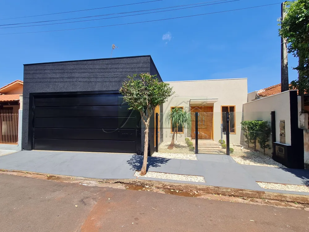 Alugar Residenciais / Casas em Santa Cruz do Rio Pardo R$ 2.500,00 - Foto 2