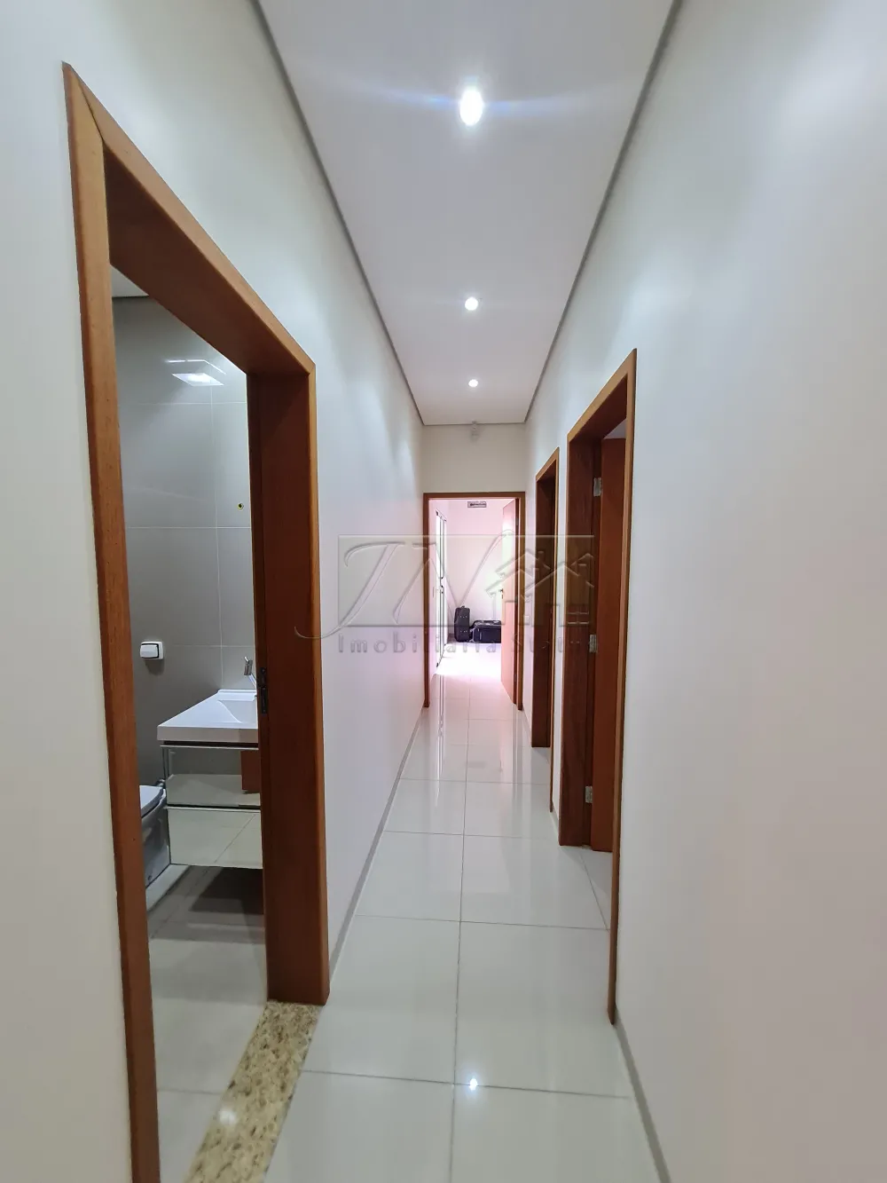 Alugar Residenciais / Casas em Santa Cruz do Rio Pardo R$ 2.500,00 - Foto 11
