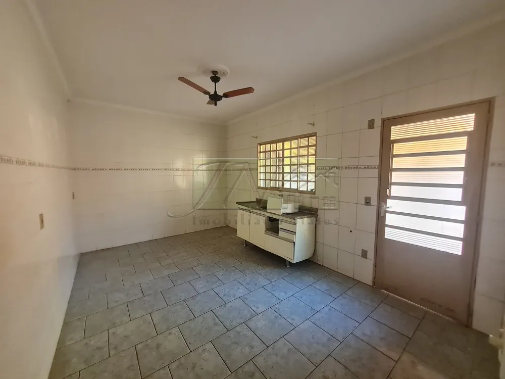 Alugar Residenciais / Casas em Santa Cruz do Rio Pardo R$ 1.000,00 - Foto 12