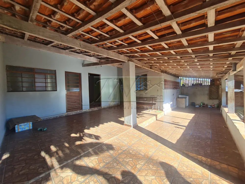 Comprar Residenciais / Casas em Santa Cruz do Rio Pardo R$ 160.000,00 - Foto 4