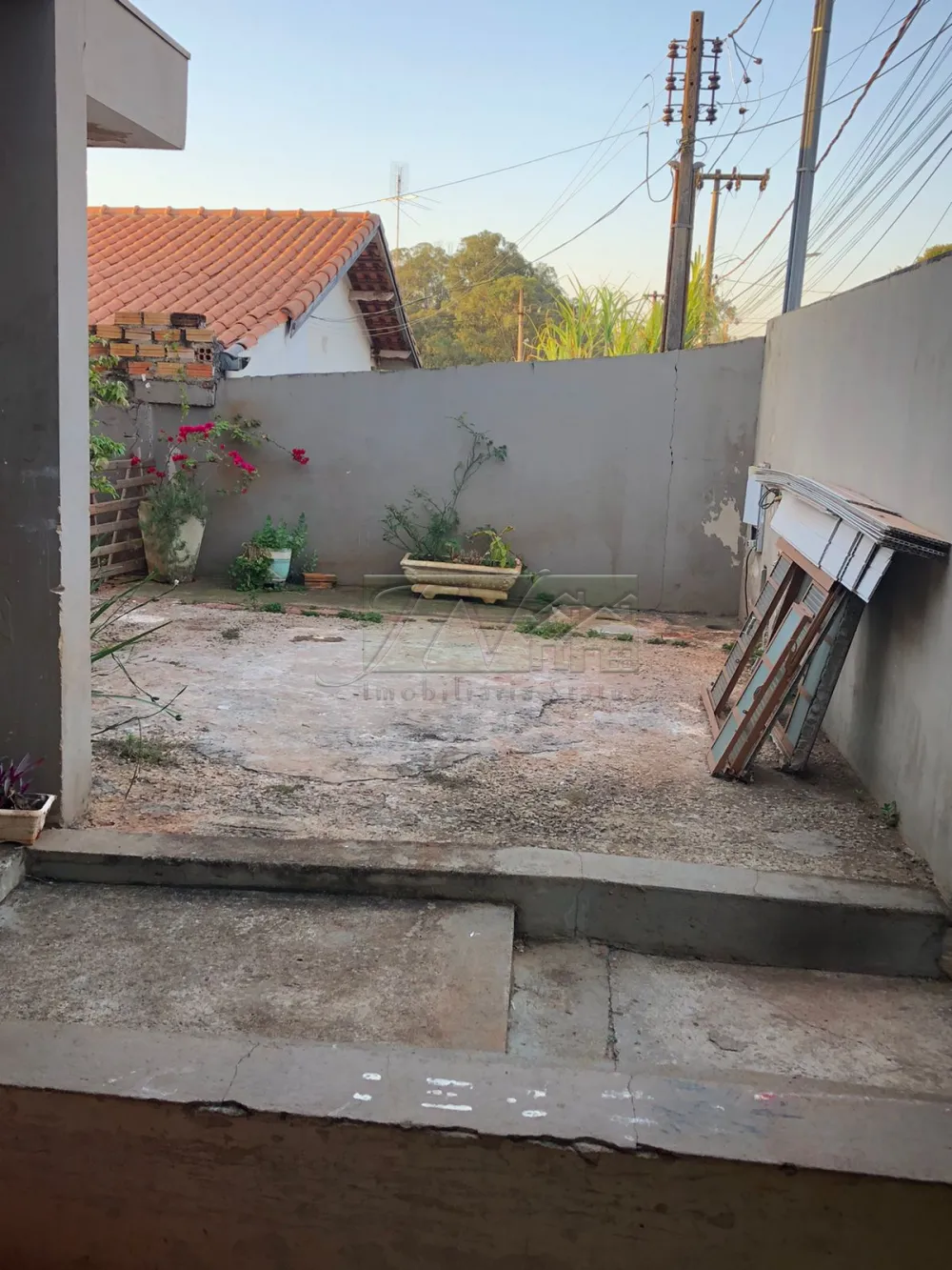 Comprar Residenciais / Casas em Santa Cruz do Rio Pardo R$ 300.000,00 - Foto 4