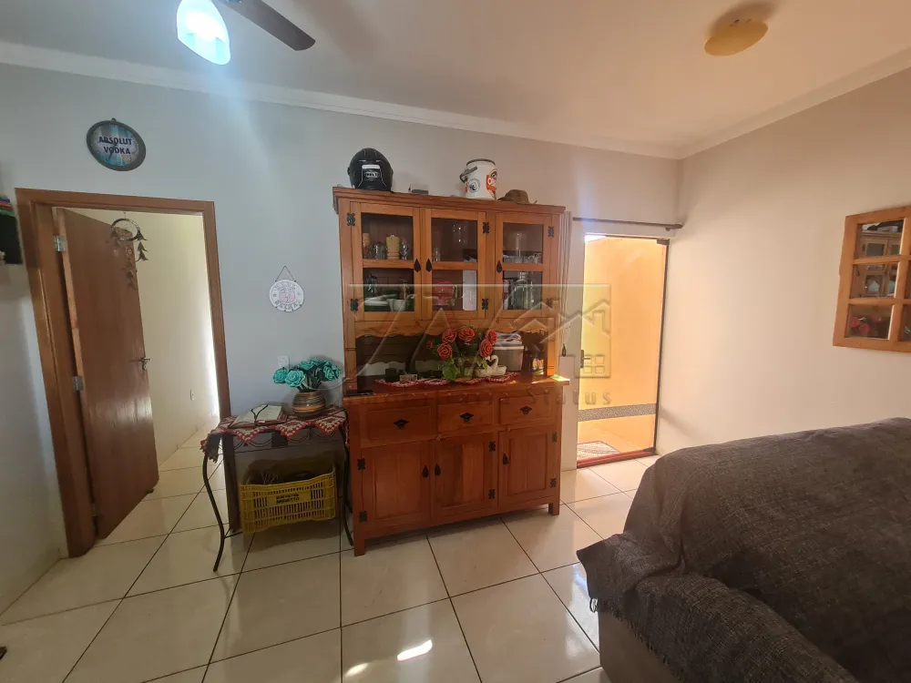 Comprar Residenciais / Casas em Santa Cruz do Rio Pardo R$ 285.000,00 - Foto 9