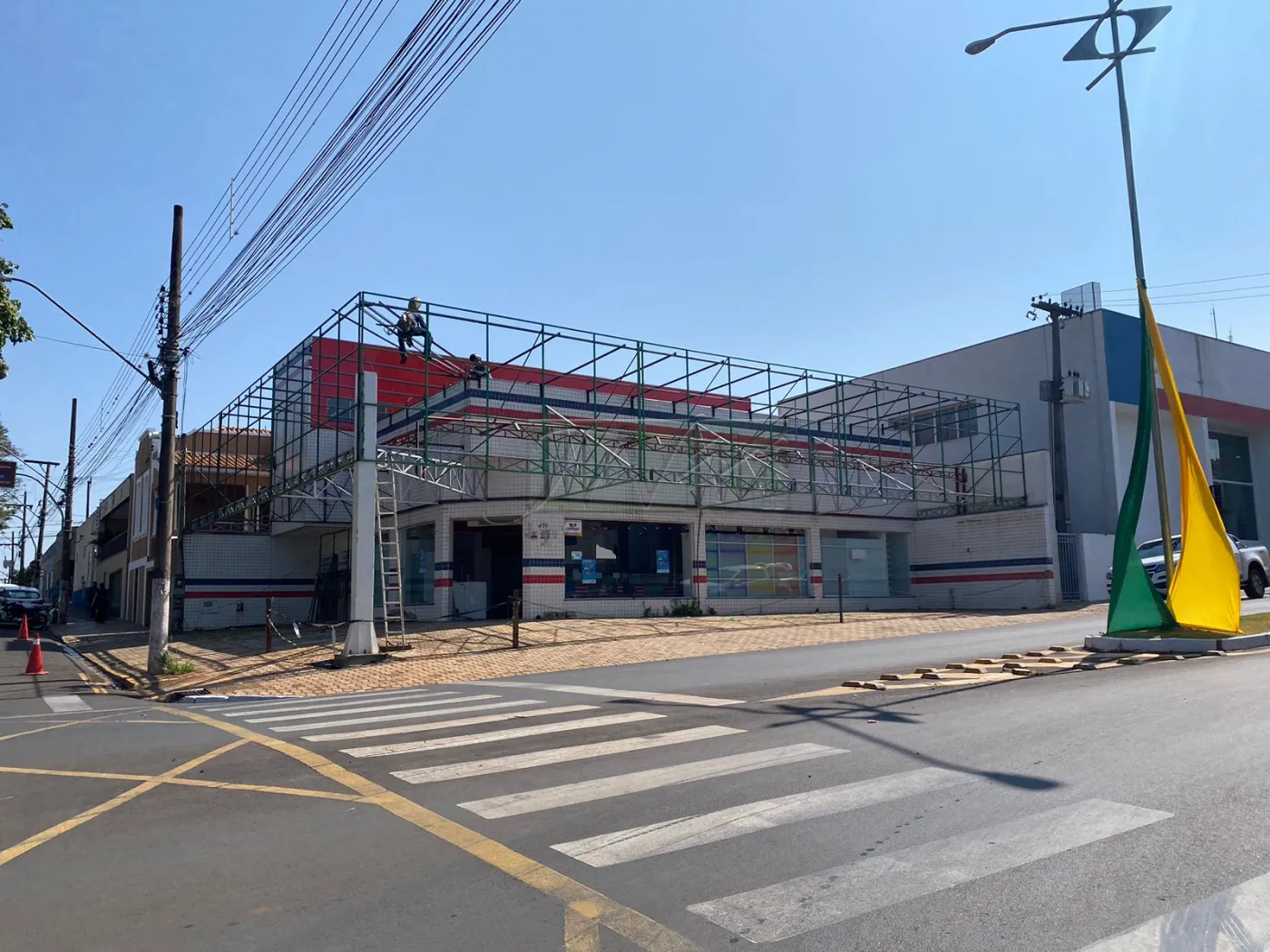 Comprar Comerciais / Ponto Comercial em Santa Cruz do Rio Pardo R$ 4.200.000,00 - Foto 2