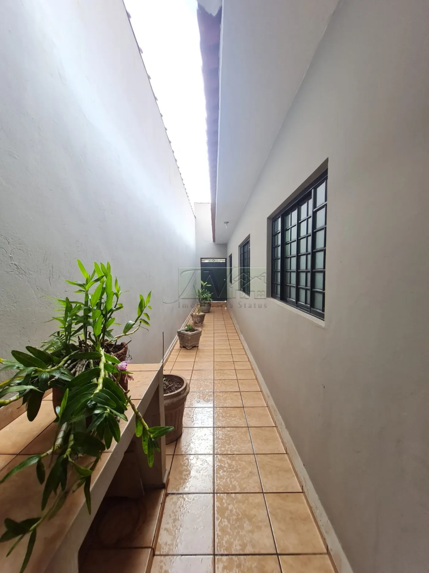 Alugar Residenciais / Casas em Santa Cruz do Rio Pardo R$ 2.500,00 - Foto 13