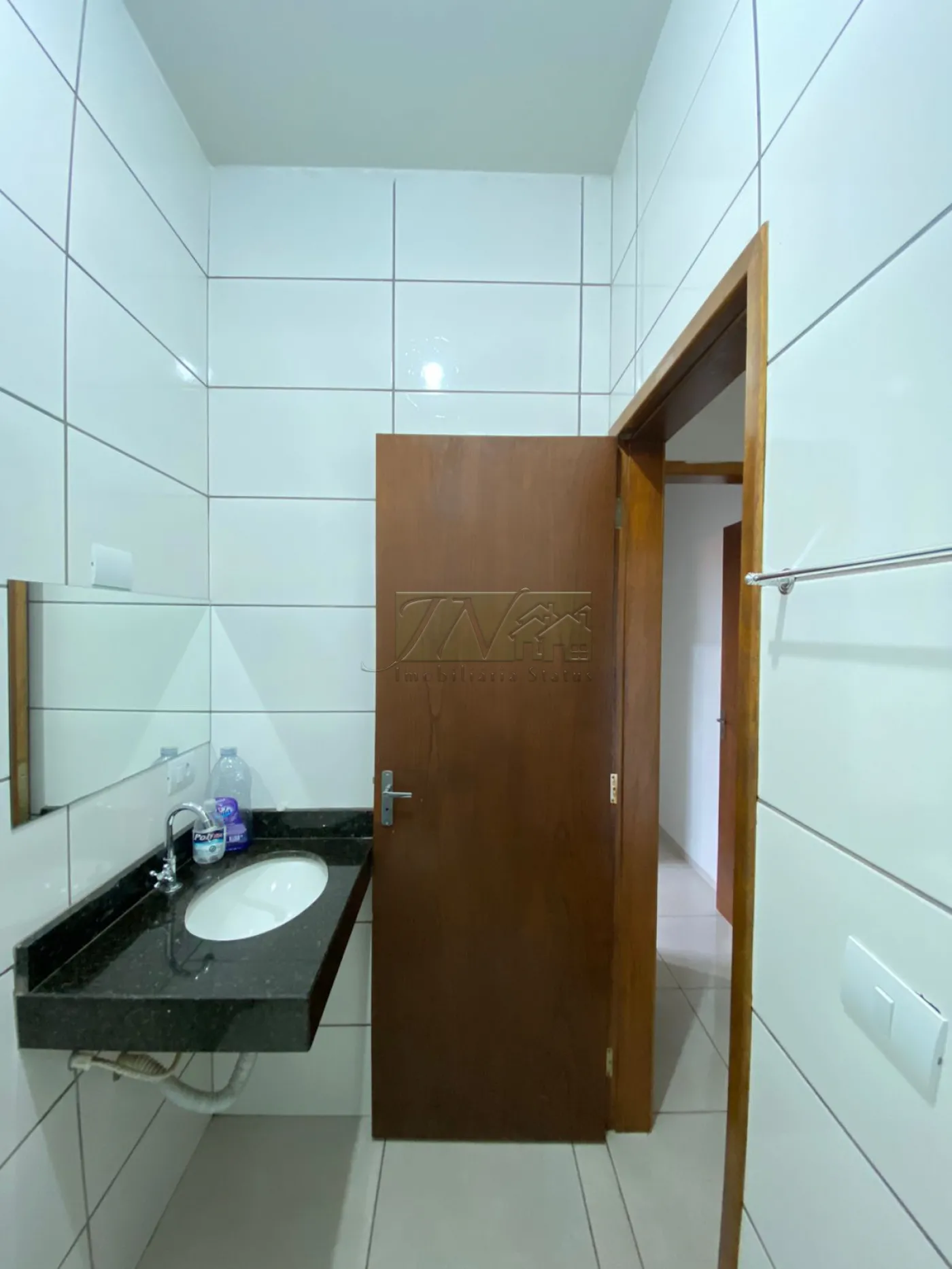 Alugar Residenciais / Casas em SANTA CRUZ DO RIO PARDO R$ 1.300,00 - Foto 6