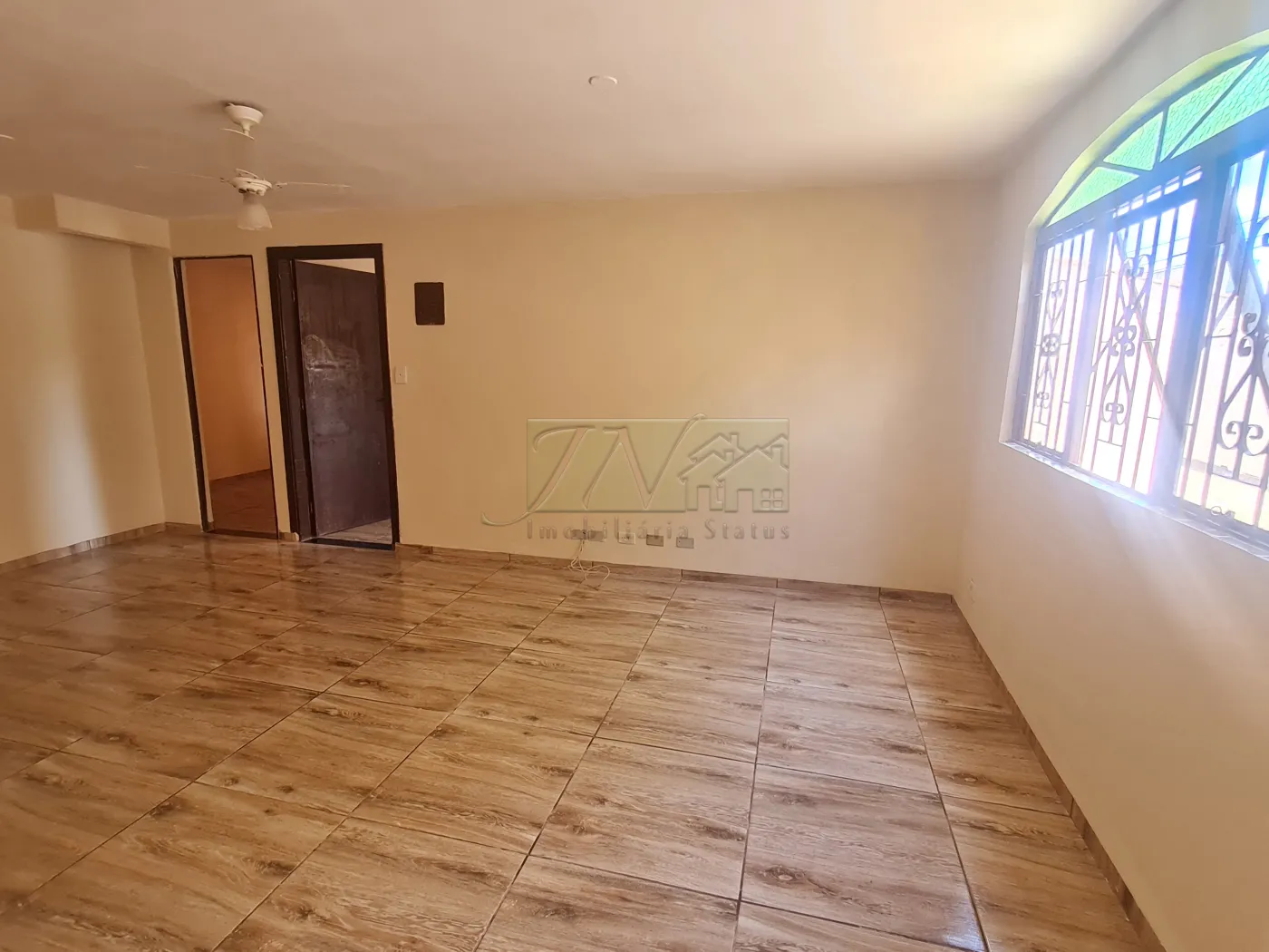 Comprar Residenciais / Casas em Santa Cruz do Rio Pardo R$ 200.000,00 - Foto 4