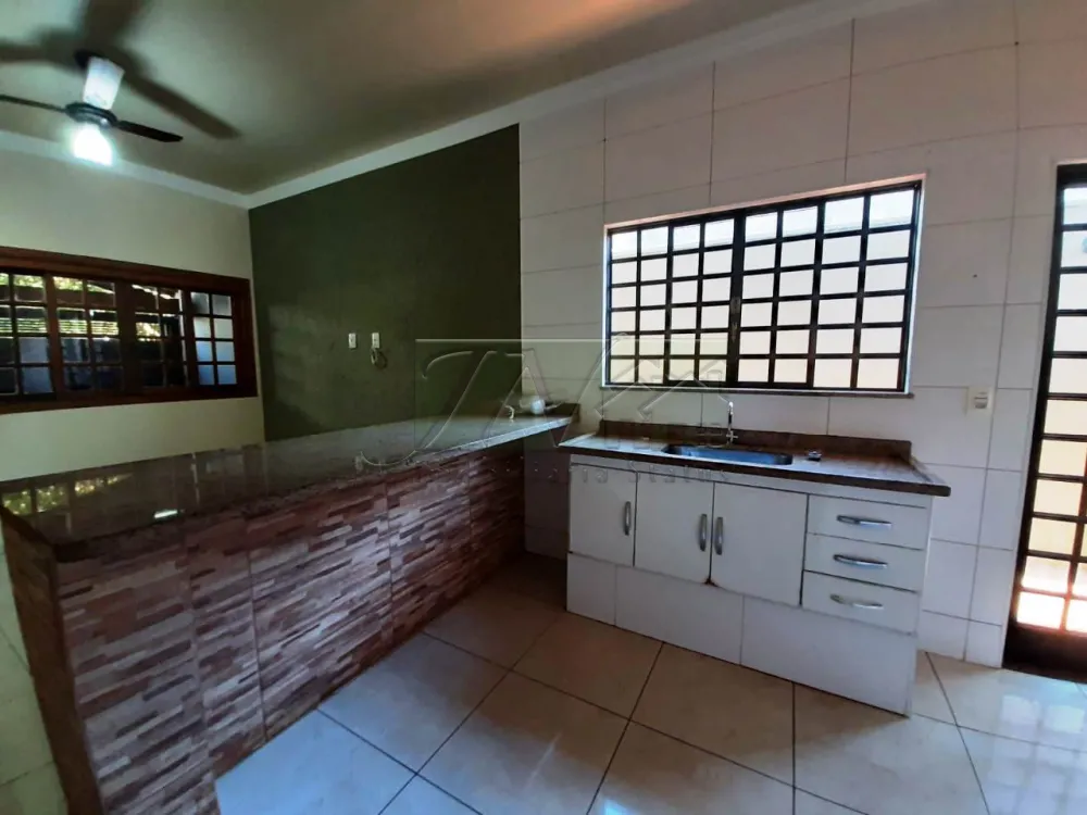 Alugar Residenciais / Casas em Santa Cruz do Rio Pardo R$ 1.150,00 - Foto 5