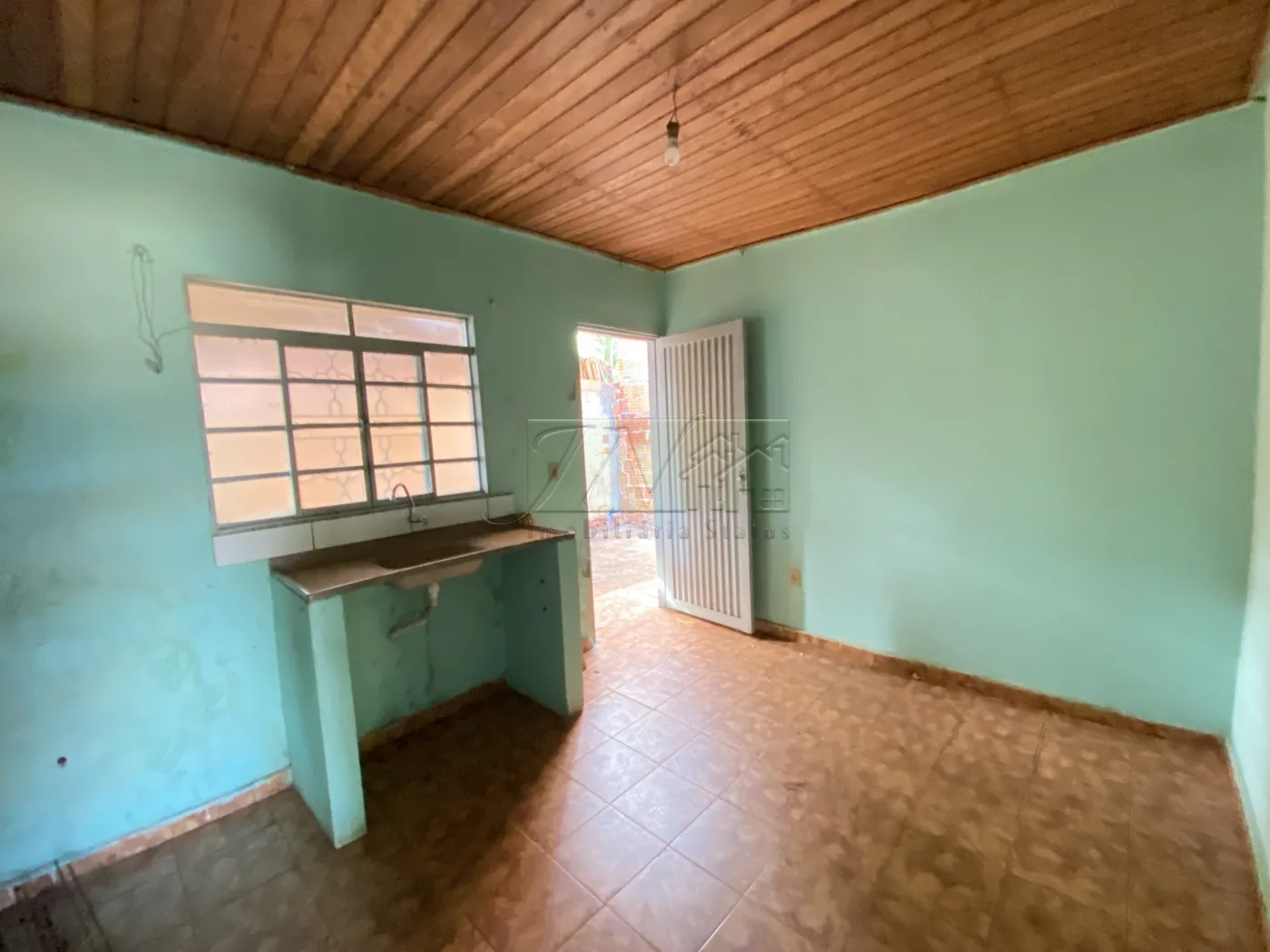 Alugar Residenciais / Casas em Santa Cruz do Rio Pardo R$ 700,00 - Foto 6