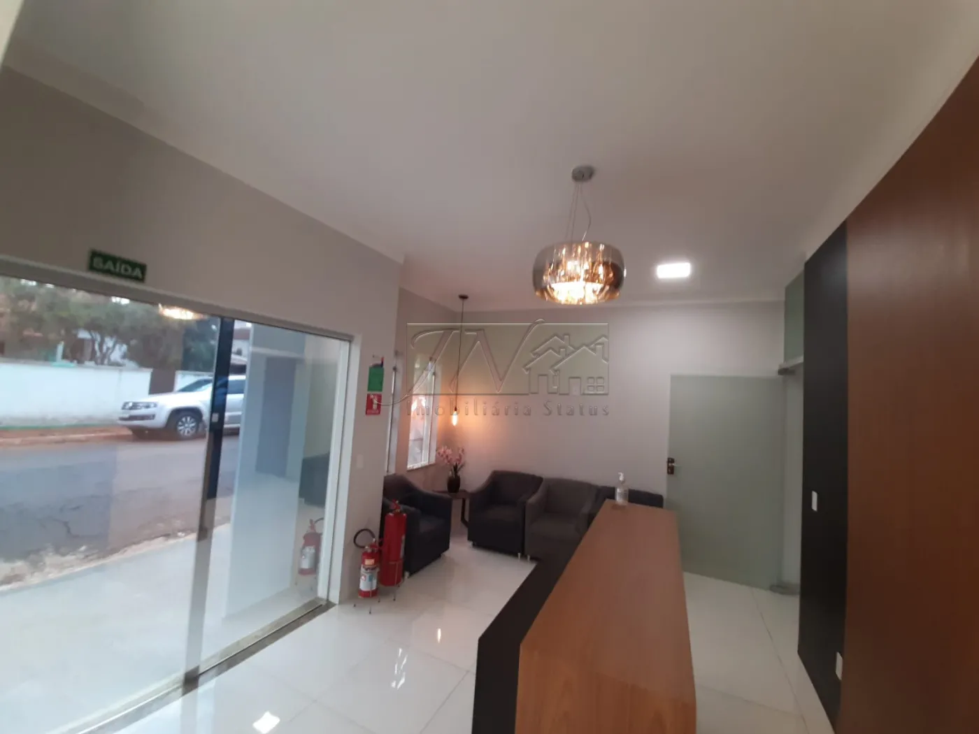 Alugar Comerciais / Ponto Comercial em Santa Cruz do Rio Pardo R$ 800,00 - Foto 5