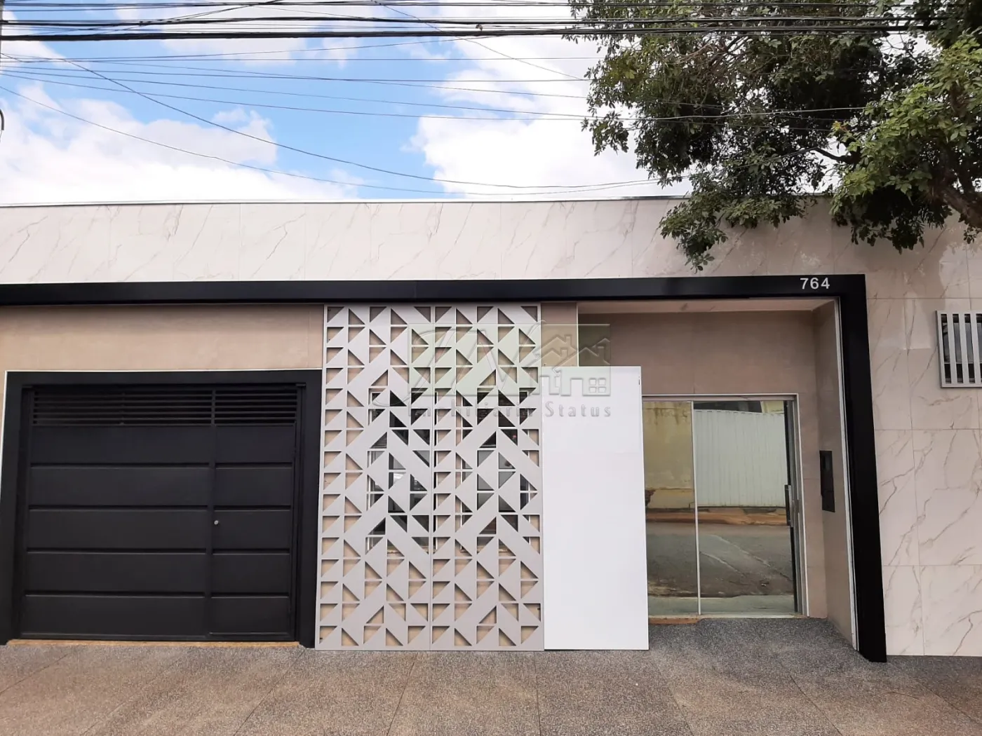 Alugar Comerciais / Ponto Comercial em Santa Cruz do Rio Pardo R$ 800,00 - Foto 2