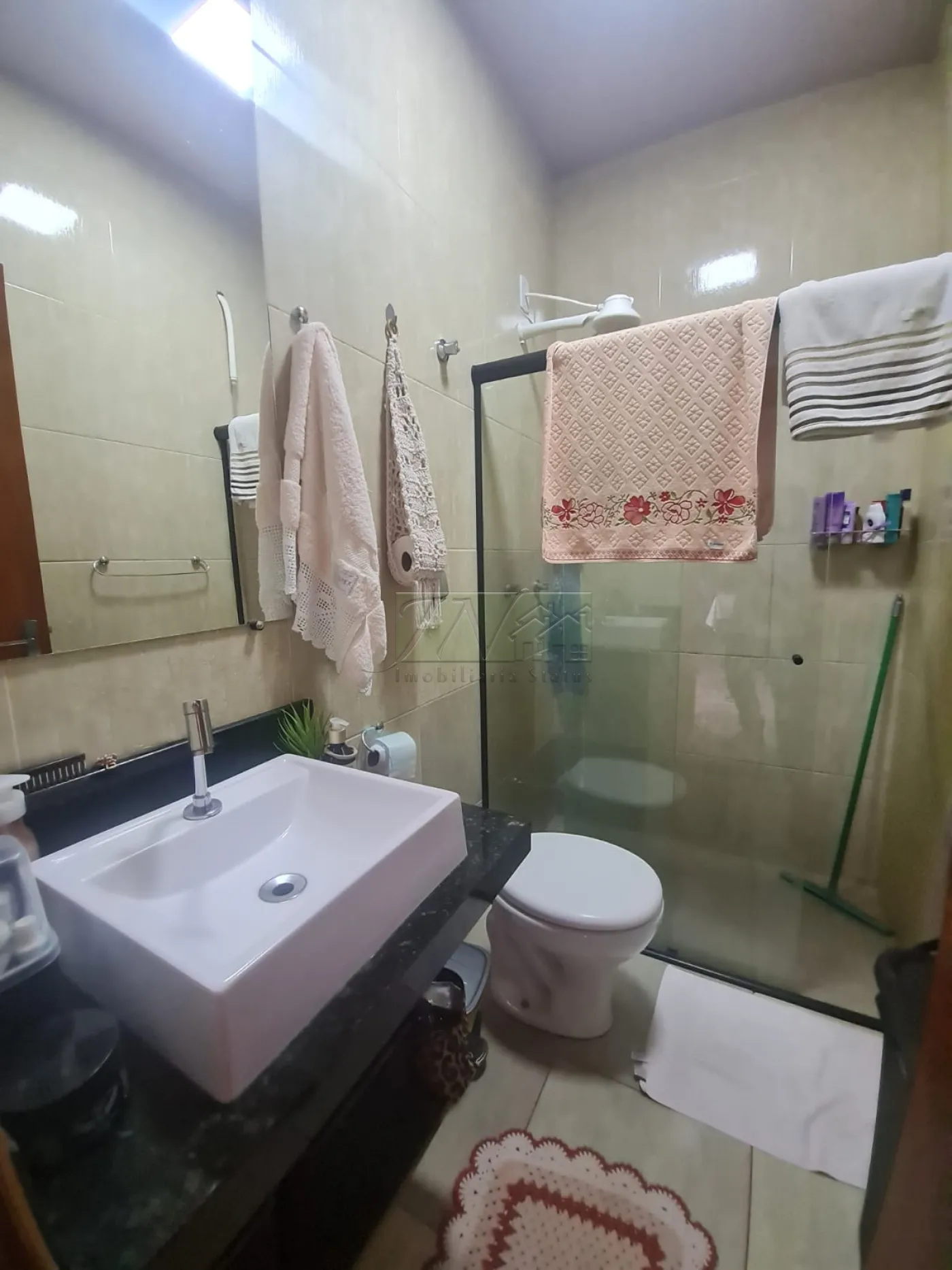 Alugar Residenciais / Casas em Santa Cruz do Rio Pardo R$ 1.300,00 - Foto 11