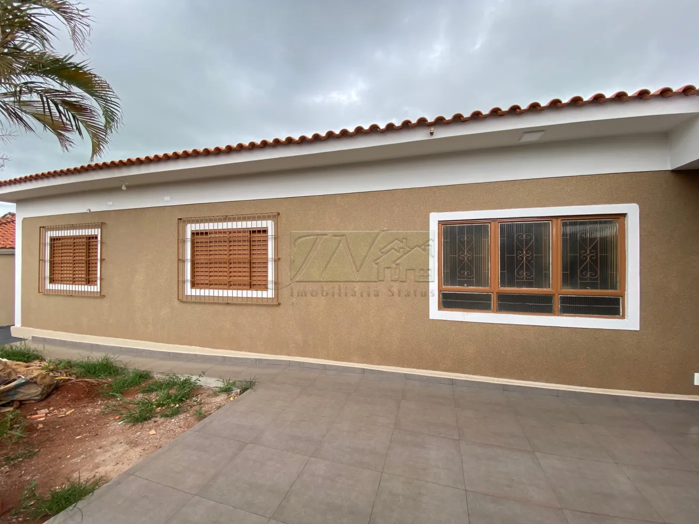 Alugar Residenciais / Casas em Santa Cruz do Rio Pardo R$ 1.700,00 - Foto 2